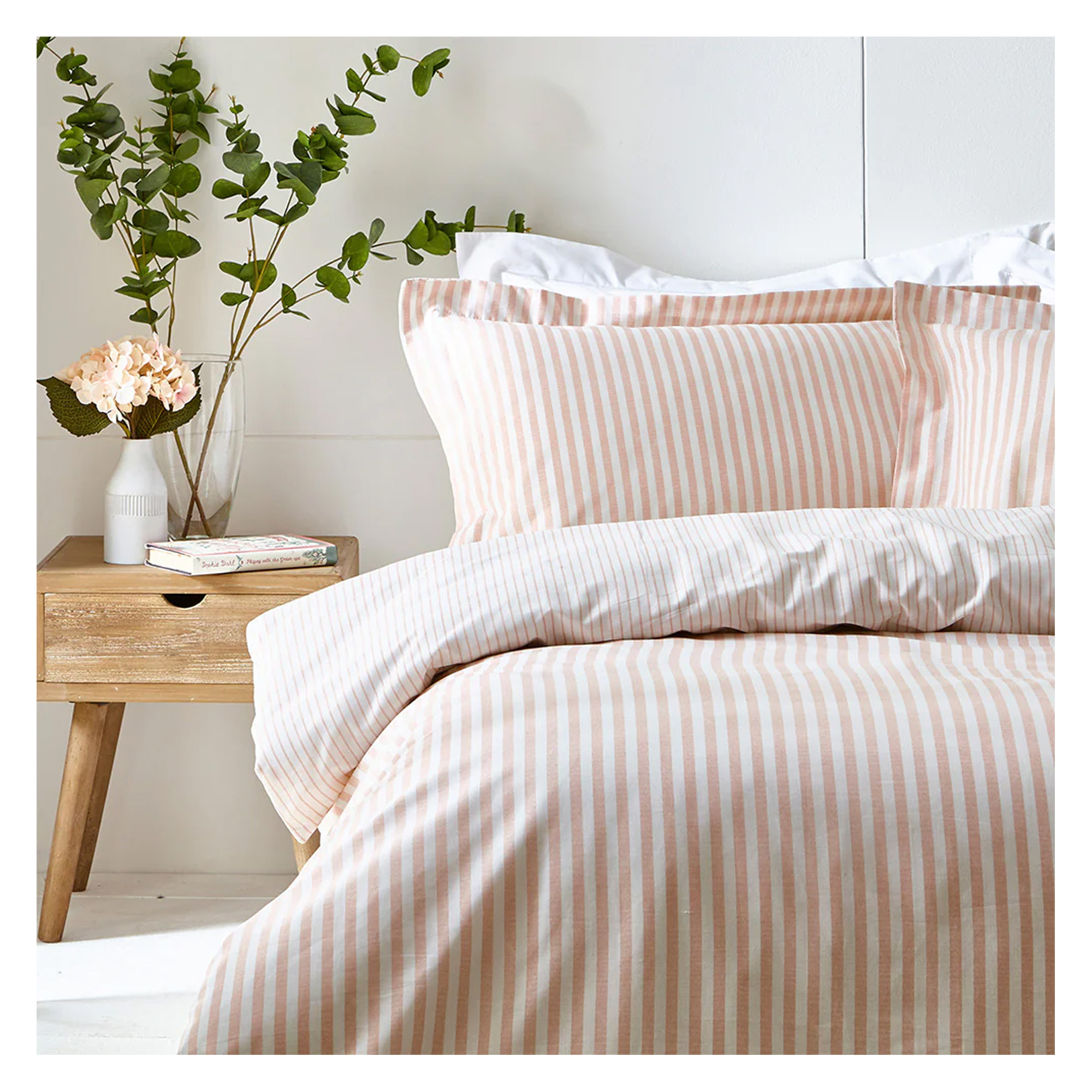 The Linen Yard Hebden Duvet Cover Set RV1611 - Picture 3 of 4